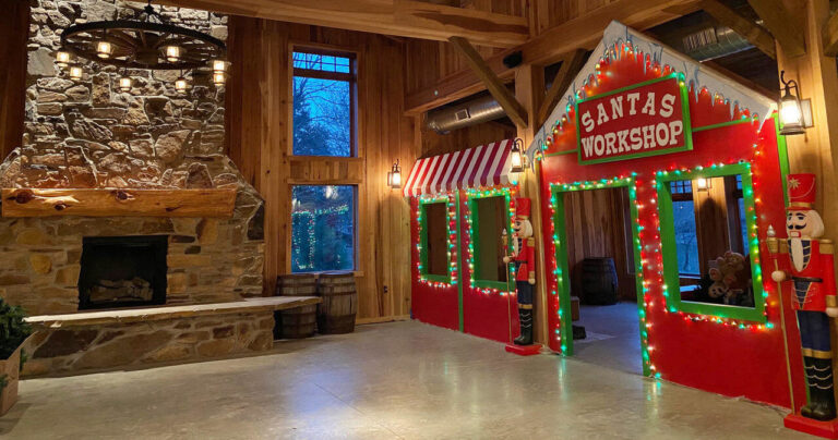 Adventureparkattalonfalls Tour Santas Workshop Stone Fireplace Holiday Decor