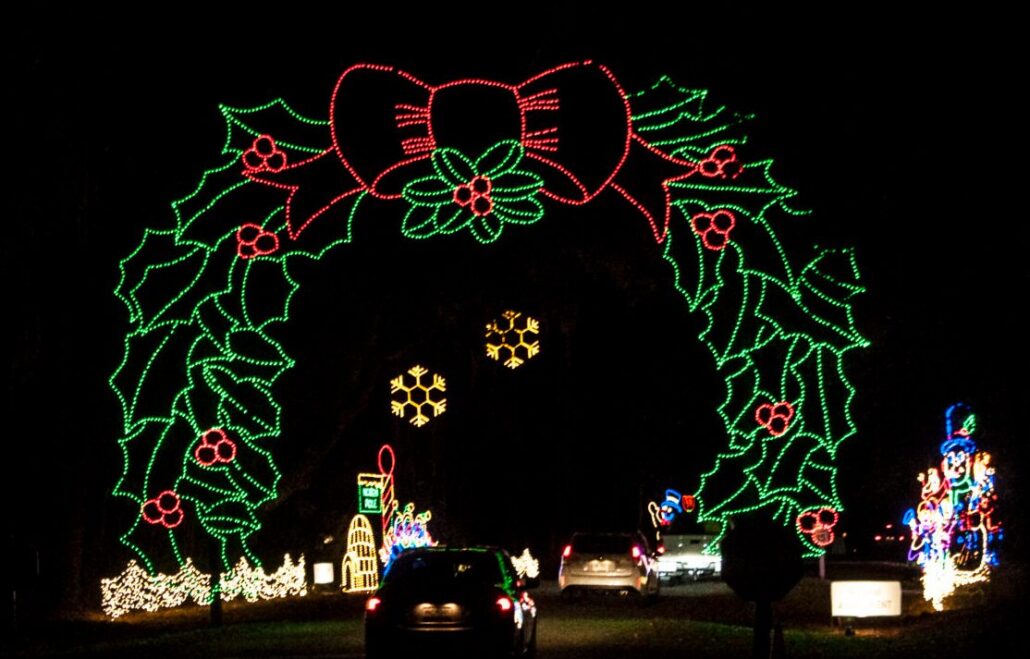 Adventuresightseeing Tour Holiday Lights Wreath Snowflakes Snowman