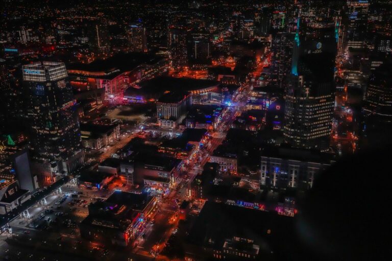 Aeroluxeaviation Tour Night Cityscape Bright Lights