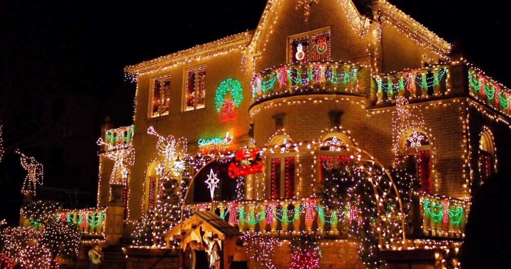 Asliceofbrooklyn Tour Decorated House Christmas Lights
