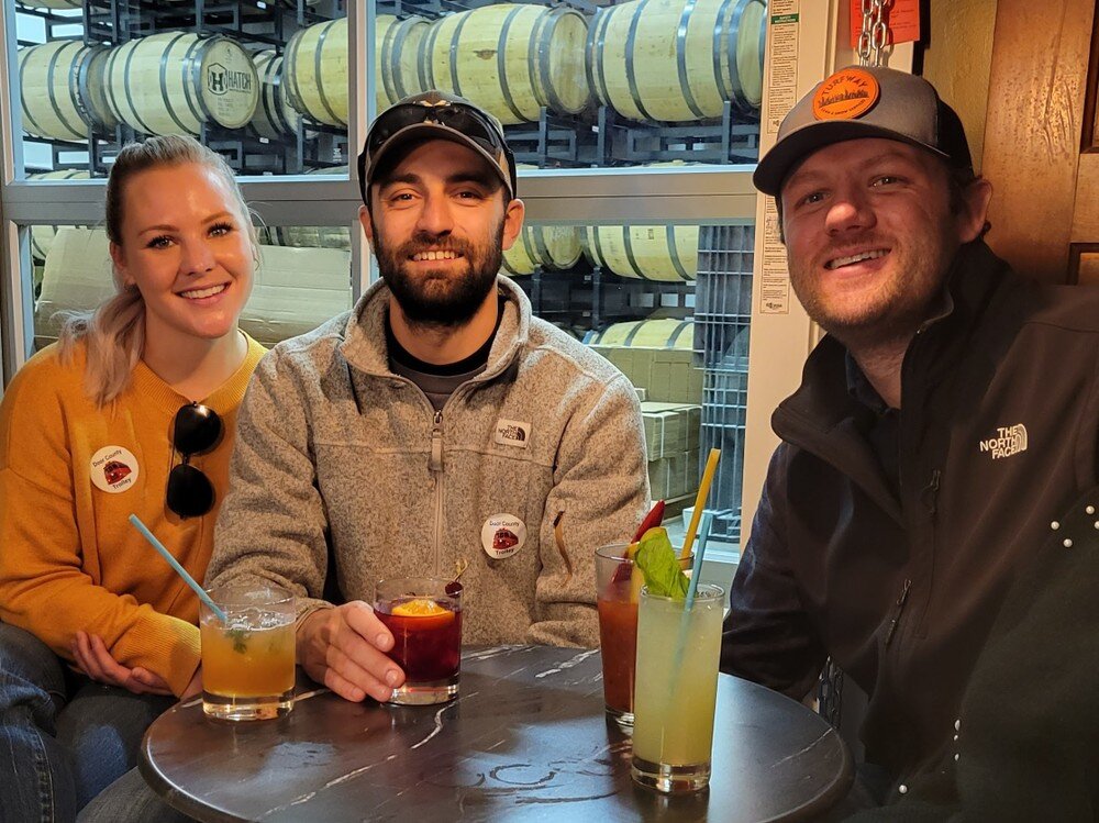 doorcountytrolley_tour-friends-drinks-barrel-storage Doorcountytrolley Tour Friends Drinks Barrel Storage