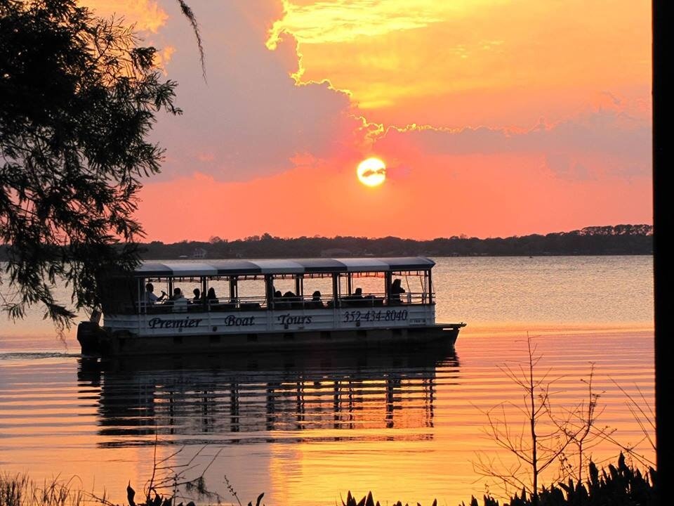 doracanaltour_tour-boat-tour-sunset-lake Doracanaltour Tour Boat Tour Sunset Lake