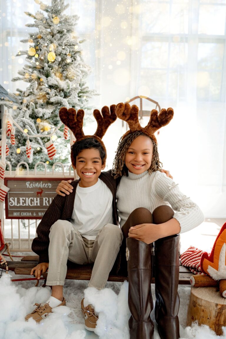 Fairweatherfarmsva Tour Children Reindeer Antlers Sleigh Ride