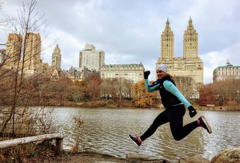 fittoursnyc_tour-runner-jumping-lake-cityscape Fittoursnyc Tour Runner Jumping Lake Cityscape