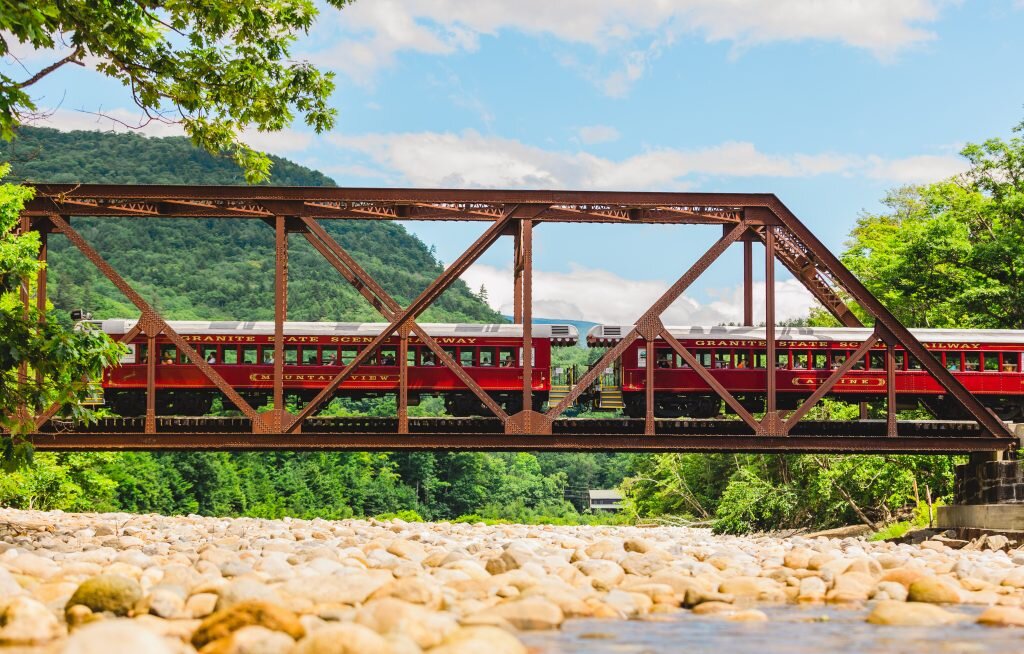 Gsscenic Tour Train Red Bridge River