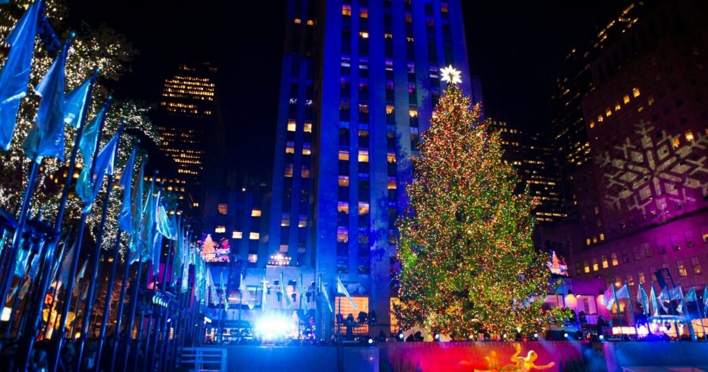 Insideouttours Tour Christmas Tree Lights Night Skyline