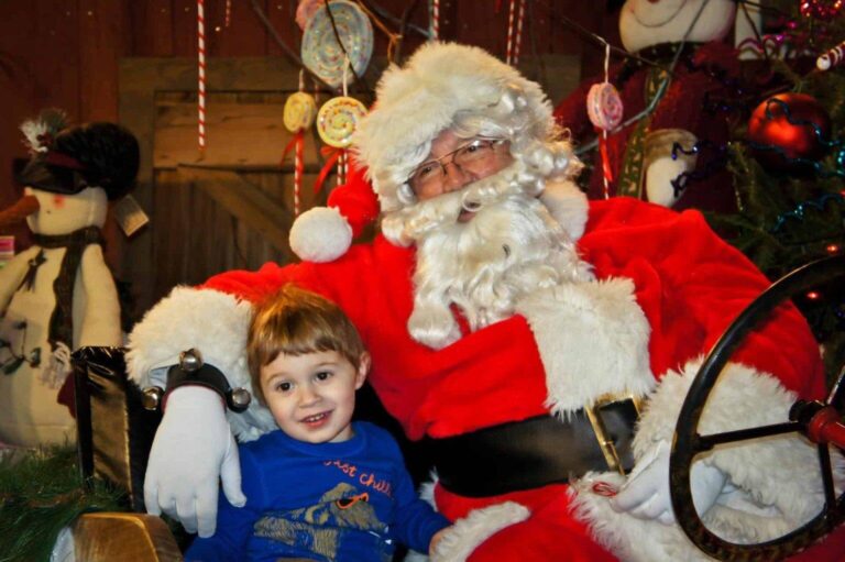 johnsonsfarm_tour-santa-child-holiday-decorations-2 Johnsonsfarm Tour Santa Child Holiday Decorations