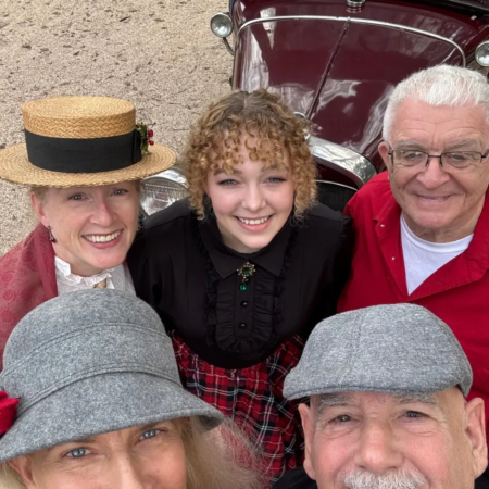 Leaguecityhistory Tour Vintage Car Costumed Group Selfie