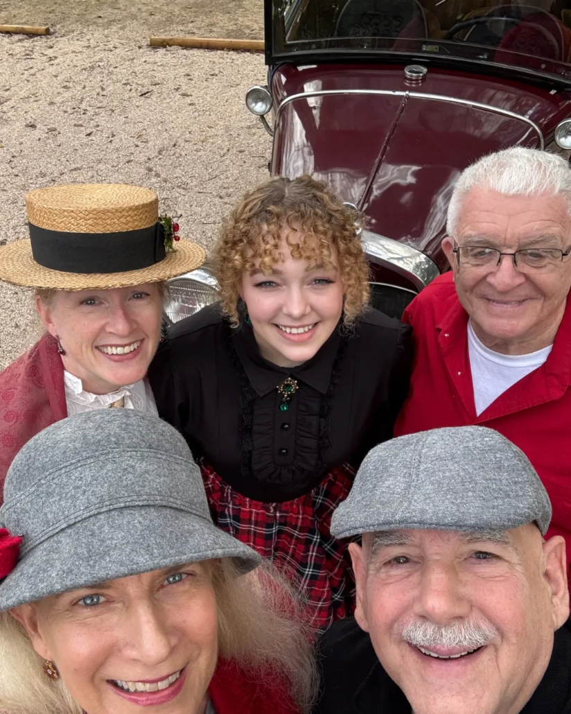 leaguecityhistory_tour-vintage-car-costumed-group-selfie Leaguecityhistory Tour Vintage Car Costumed Group Selfie