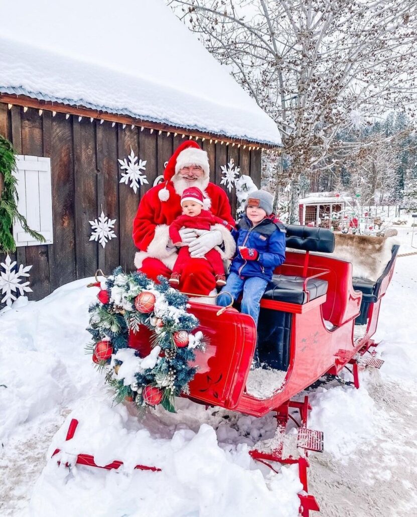leavenworthreindeer_tour-santa-sleigh-kids-snow Leavenworthreindeer Tour Santa Sleigh Kids Snow