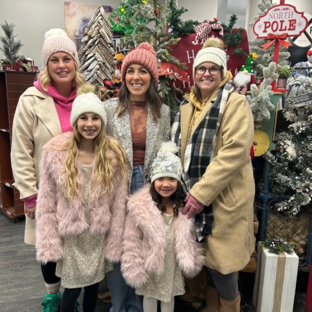 Lebanonrr Tour Family Holiday North Pole Decorations E