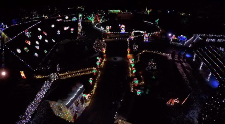 Lehighvalleyzoo Tour Holiday Lights Winter Display