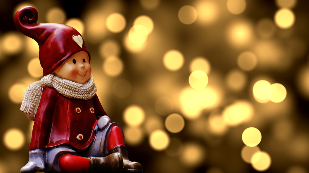 Littleeasytours Tour Christmas Elf Figurine Golden Bokeh