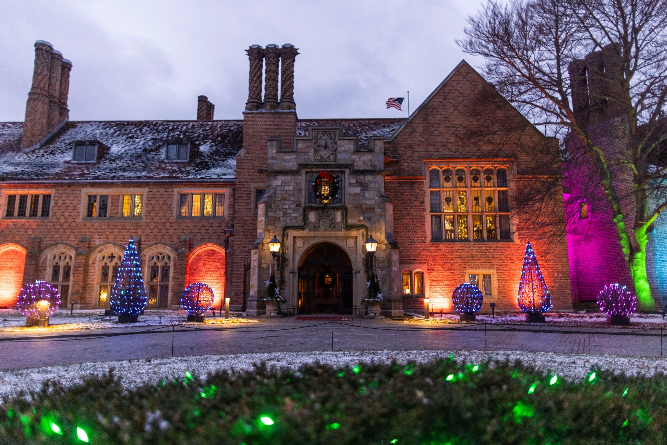 meadowbrookhall_tour-christmas-house-lit-trees-snow Meadowbrookhall Tour Christmas House Lit Trees Snow