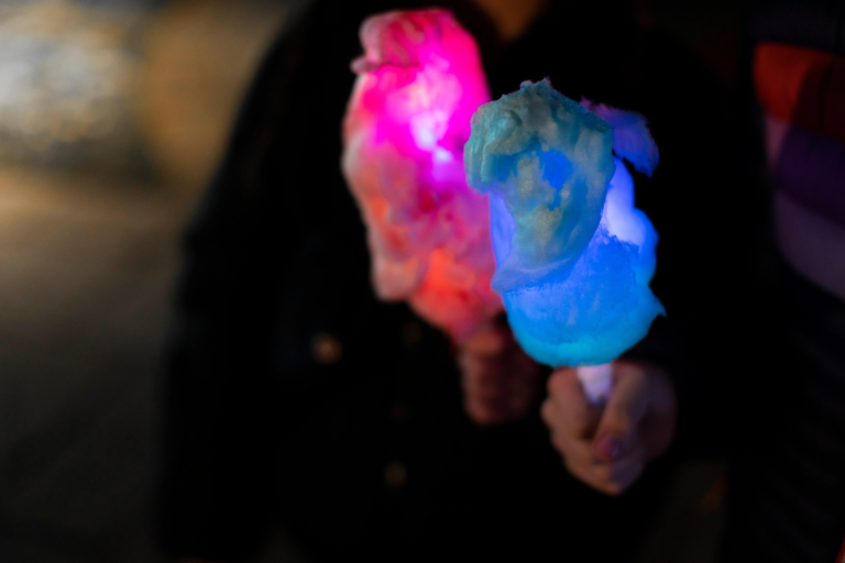 Meadowbrookhall Tour Cotton Candy Glow Sticks