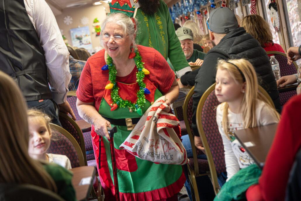 mountainrailwv_tour-holiday-train-elf-costume-children Mountainrailwv Tour Holiday Train Elf Costume Children