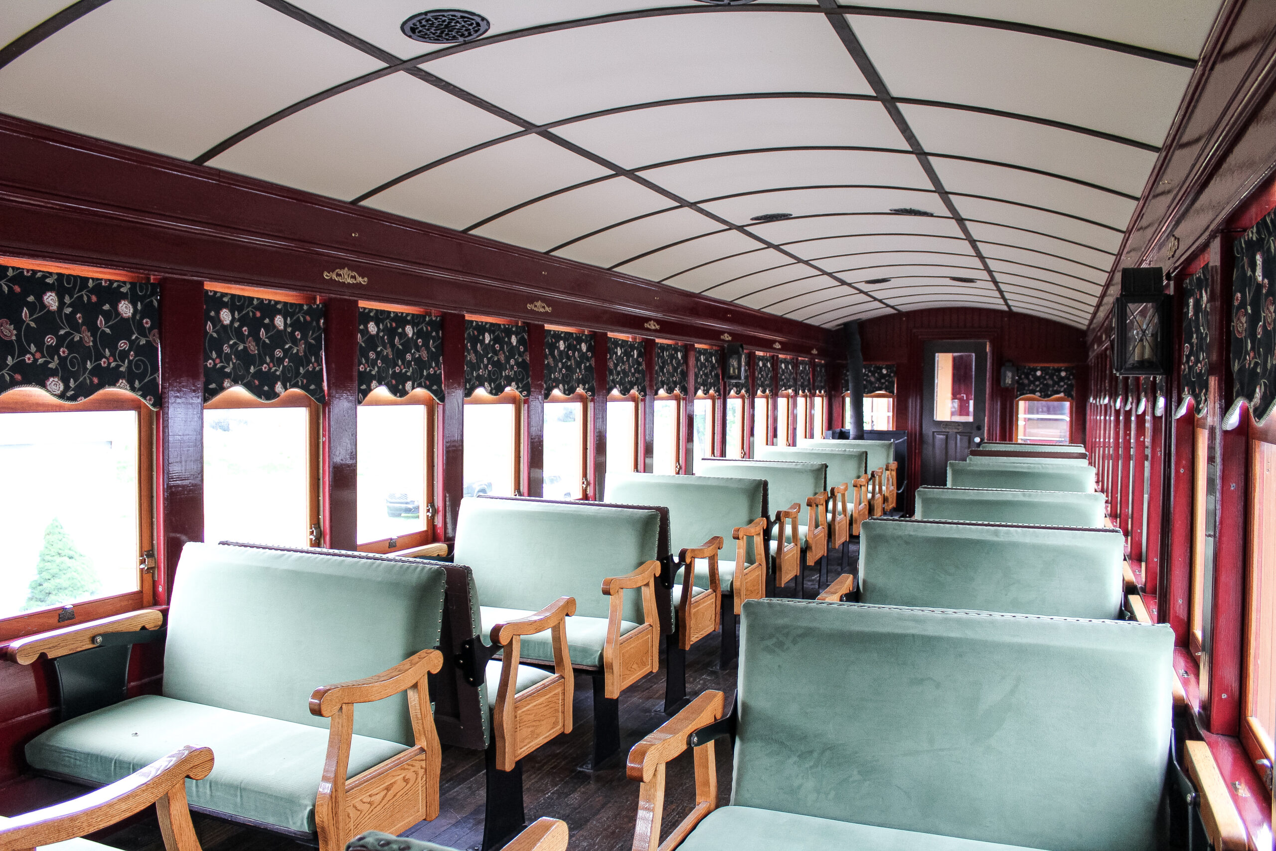 Northerncentralrailway Tour Vintage Train Interior Green Seats
