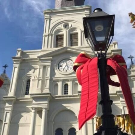 Nosecretstours Tour Clock Tower Red Bows Lanterns