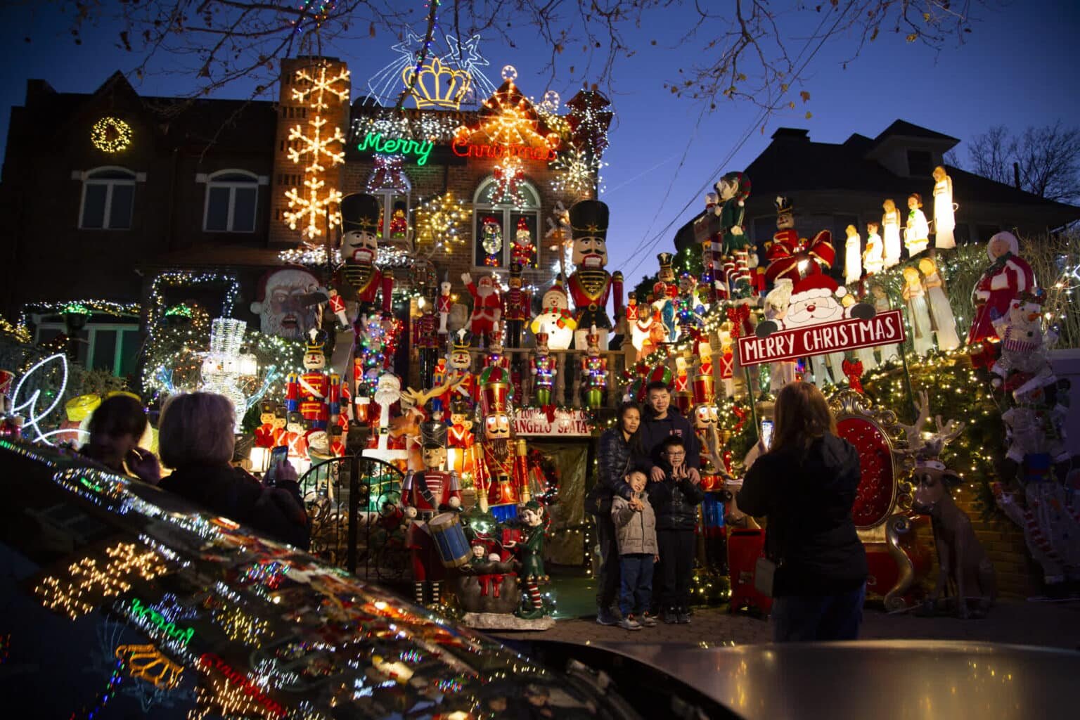 Nyseetours Tour Christmas Lights Family Photo Decoration