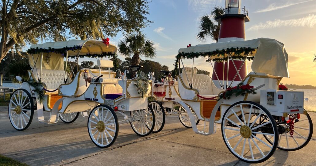 oldemountdoracarriagecompany_tour-carriage-ride-decorated-wheels Oldemountdoracarriagecompany Tour Carriage Ride Decorated Wheels