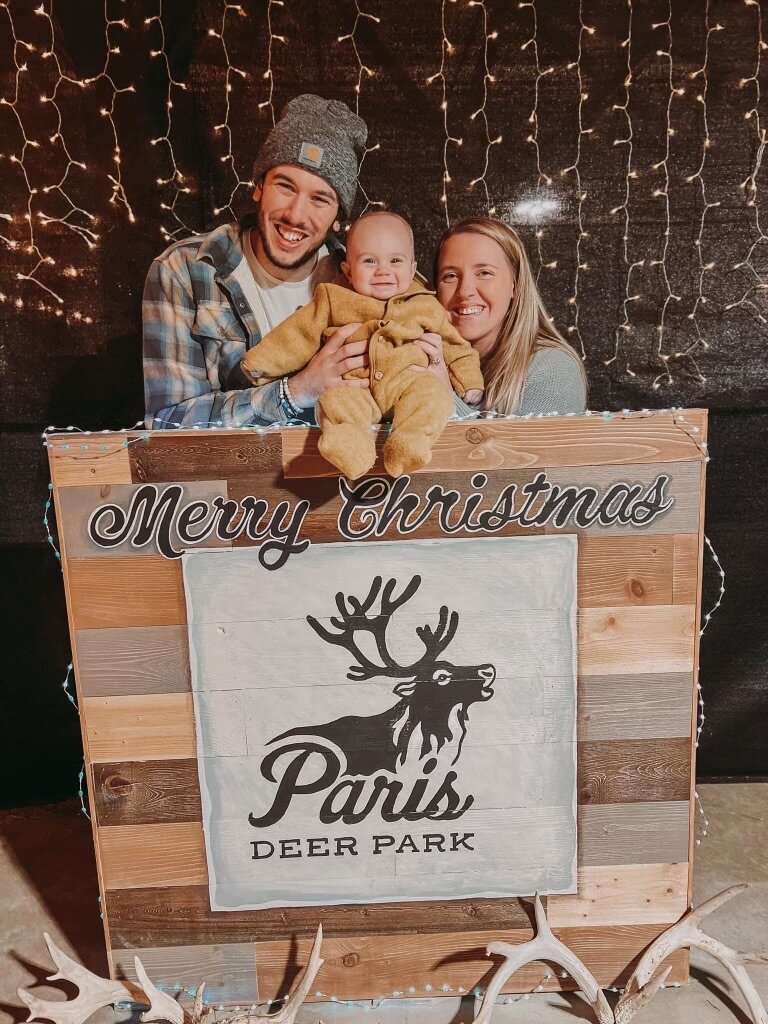 parisdeerpark_tour-family-christmas-sign-deer-park Parisdeerpark Tour Family Christmas Sign Deer Park