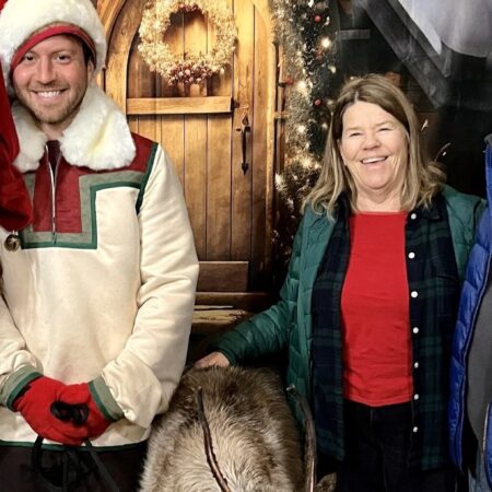 Parisdeerpark Tour Holiday Costumes Family Photo Reindeer