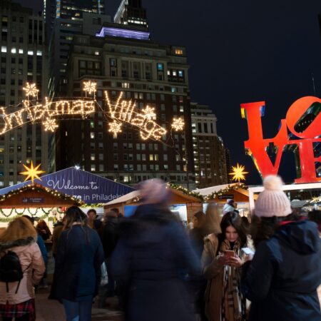 Philadelphiasightseeingtours Tour Christmas Village Love Sign Philadelphia