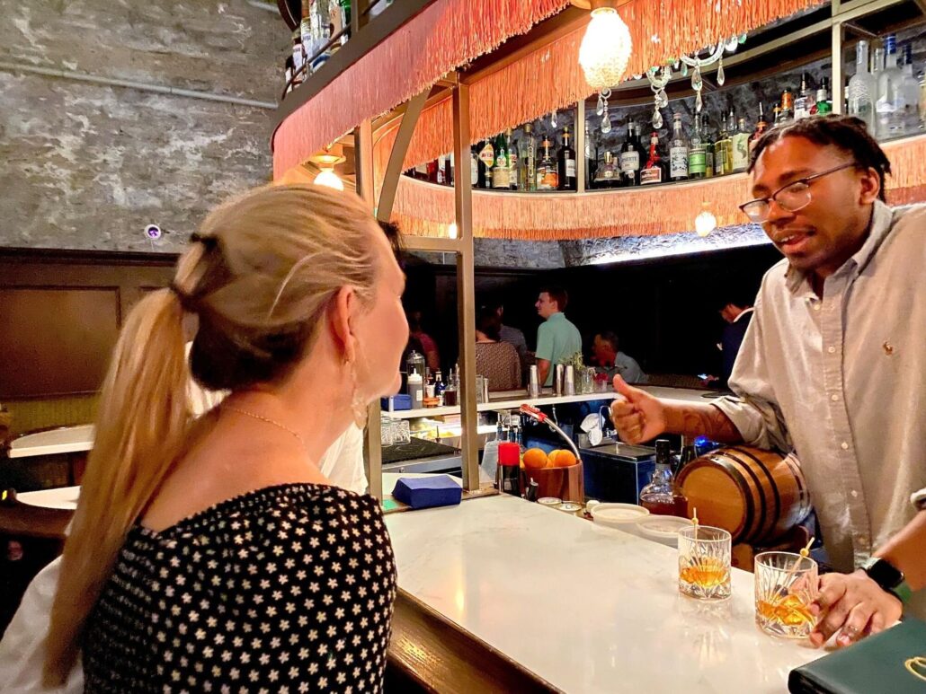 Riversidefoodtours Tour Bartender Drinks Conversation