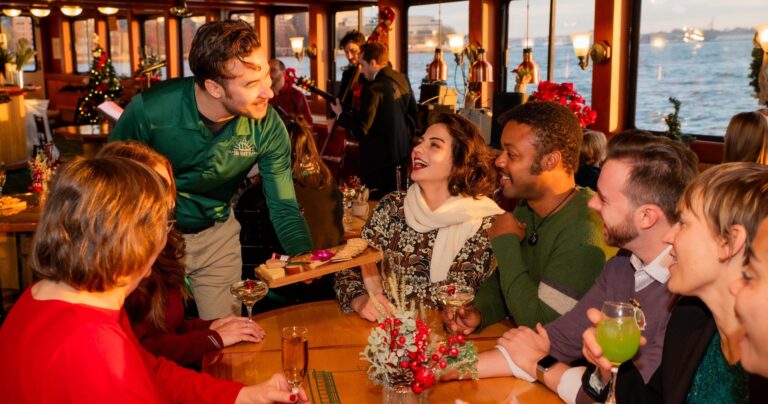 sail-nyc_tour-boat-tour-dining-group-holiday Sail Nyc Tour Boat Tour Dining Group Holiday