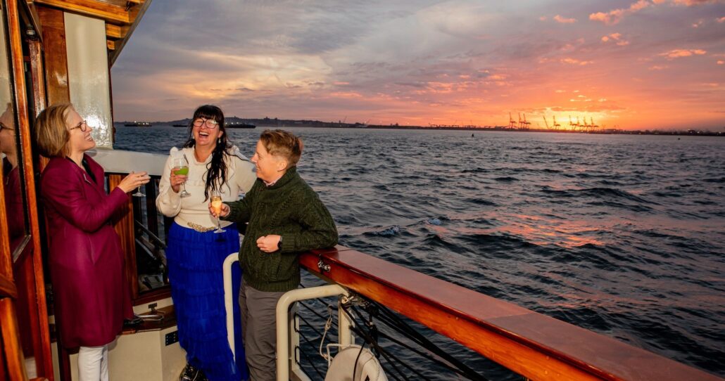 sail-nyc_tour-boat-tour-sunset-drinks-2 Sail Nyc Tour Boat Tour Sunset Drinks