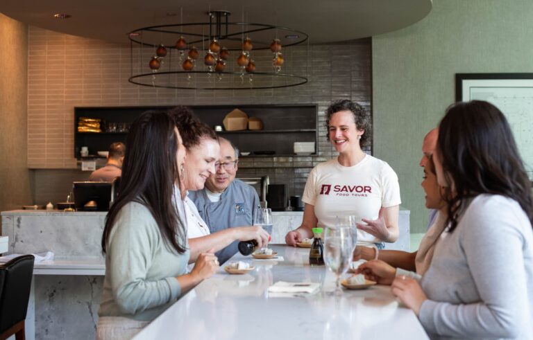 savor-seattle-tours_tour-food-tour-group-bar Savor Seattle Tours Tour Food Tour Group Bar