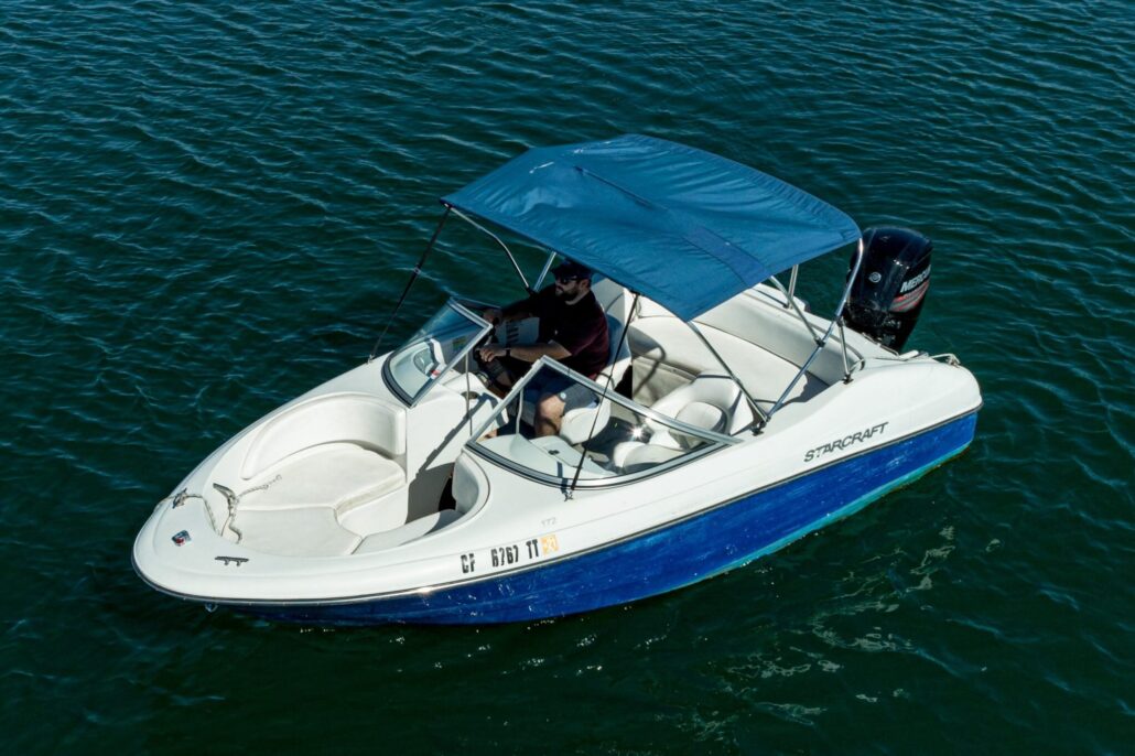 seaforthboatrental_tour-boat-tour-person-driving-water Seaforthboatrental Tour Boat Tour Person Driving Water
