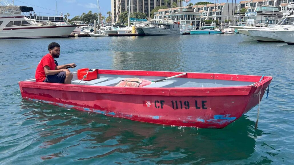 seaforthboatrental_tour-red-boat-man-motor Seaforthboatrental Tour Red Boat Man Motor