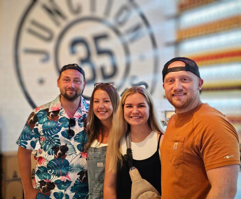 Smokybearshuttle Tour Friends Junction  Indoor Photo