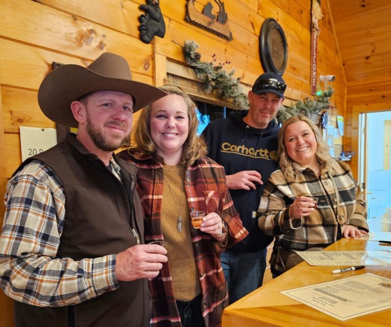 Smokybearshuttle Tour Friends Tasting Wooden Interior