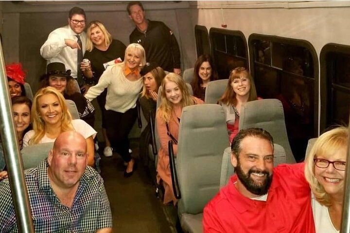 spiritofarizonatours_tour-group-bus-ride-smiling-people Spiritofarizonatours Tour Group Bus Ride Smiling People