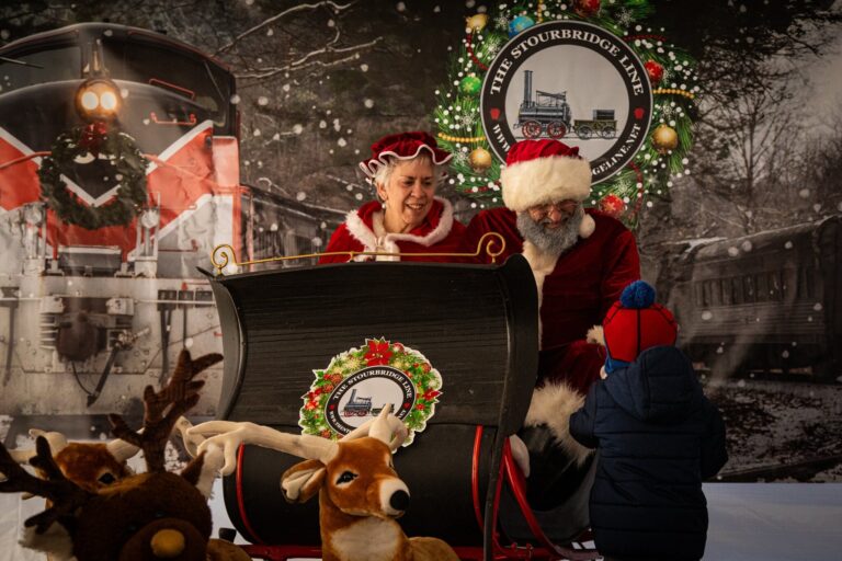 Thestourbridgeline Tour Santa Sleigh Children Train