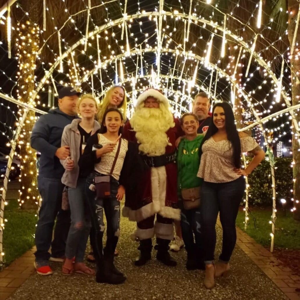 thetastingtours_tour-family-santa-holiday-lights Thetastingtours Tour Family Santa Holiday Lights