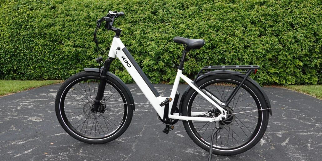Tracksandyaksllc Tour Electric Bike White Black