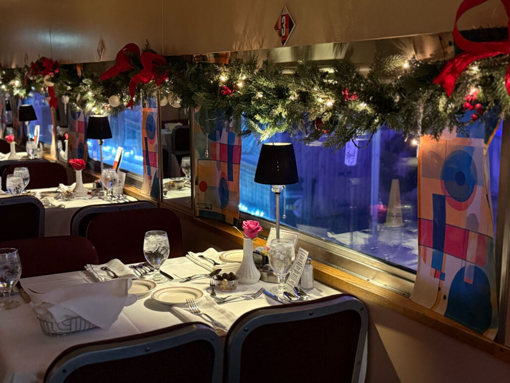 Tvrail Tour Dining Car Holiday Decorations Table Settings