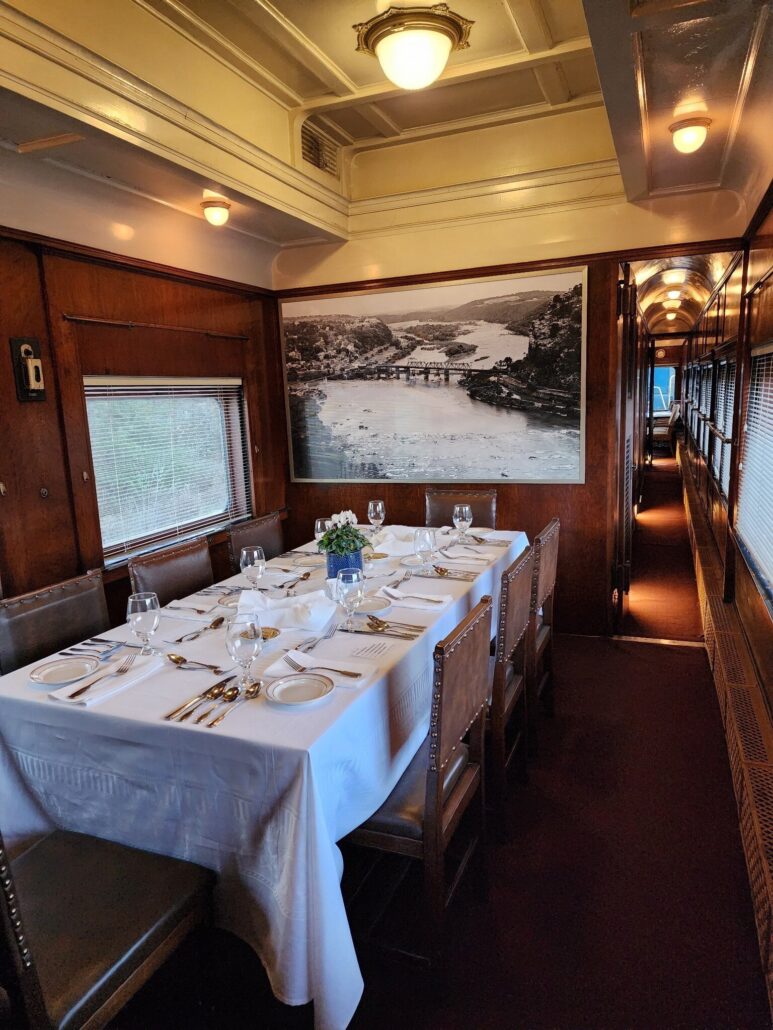 tvrail_tour-dining-car-table-wood-paneling Tvrail Tour Dining Car Table Wood Paneling