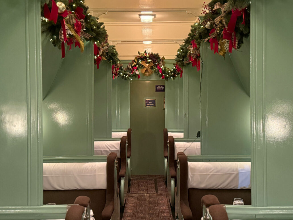 Tvrail Tour Train Car Decorations Green