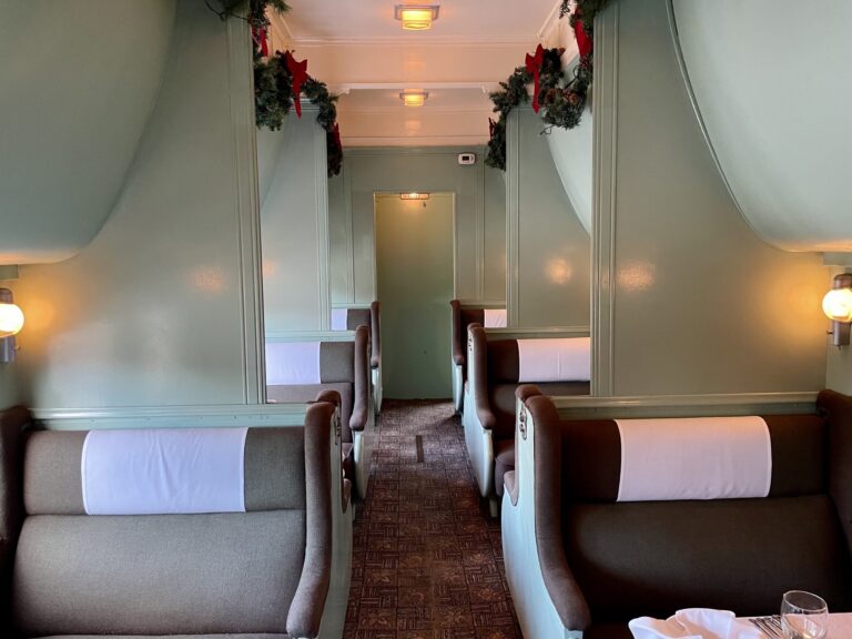 tvrail_tour-train-interior-cozy-seating-holiday-decor Tvrail Tour Train Interior Cozy Seating Holiday Decor