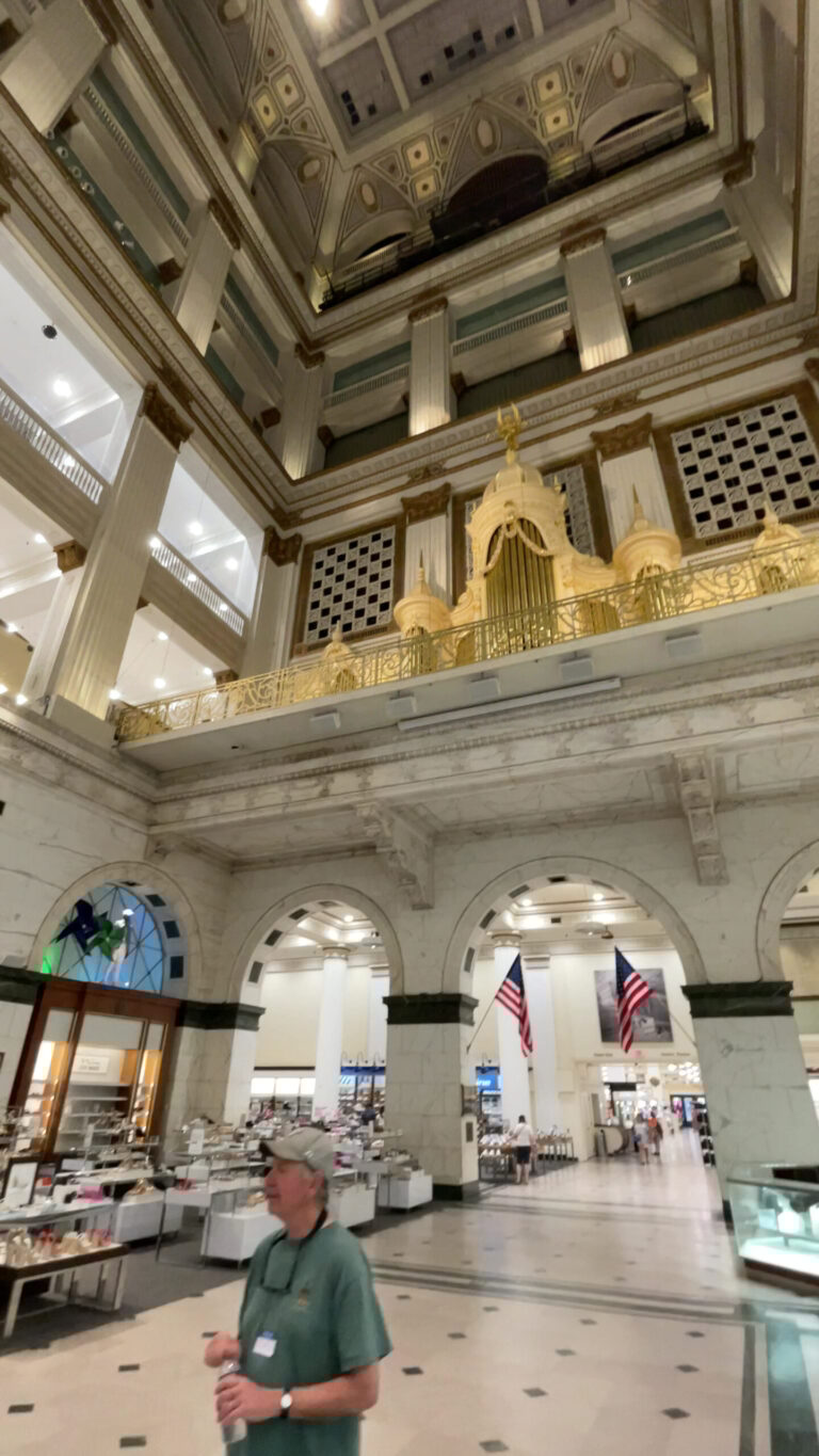 undergrounddonutour_tour-ornate-interior-architecture-food-court Undergrounddonutour Tour Ornate Interior Architecture Food Court