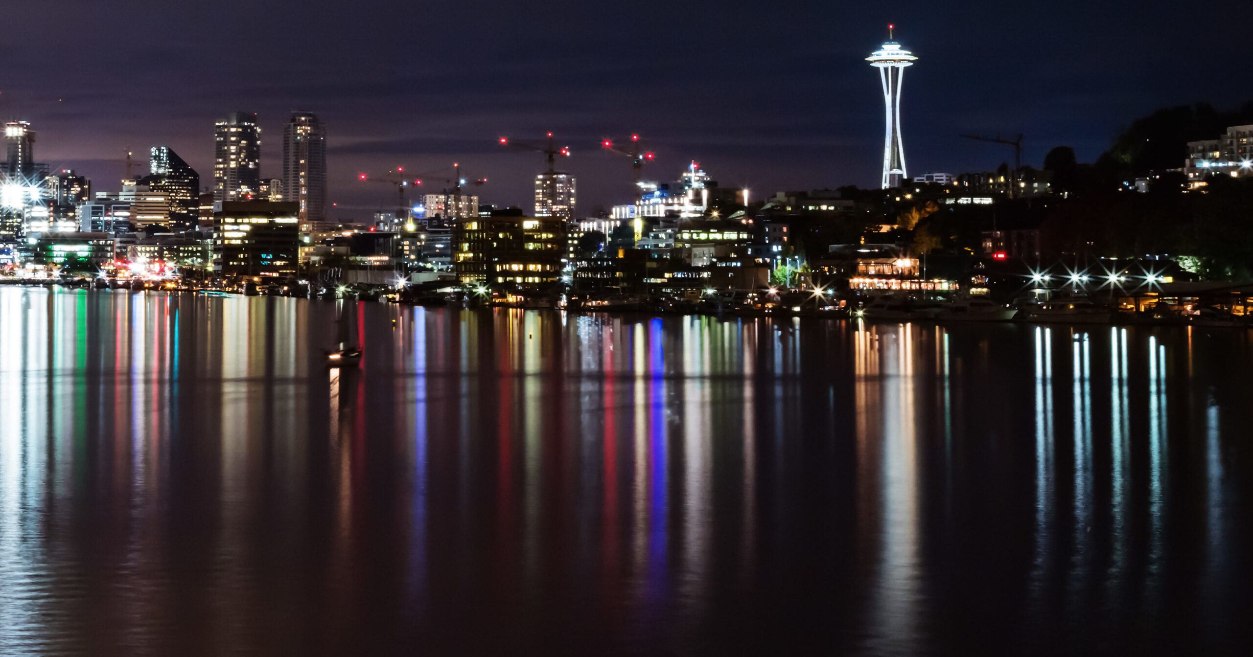 waterwayscruises_tour-night-city-lights-water-reflection Waterwayscruises Tour Night City Lights Water Reflection