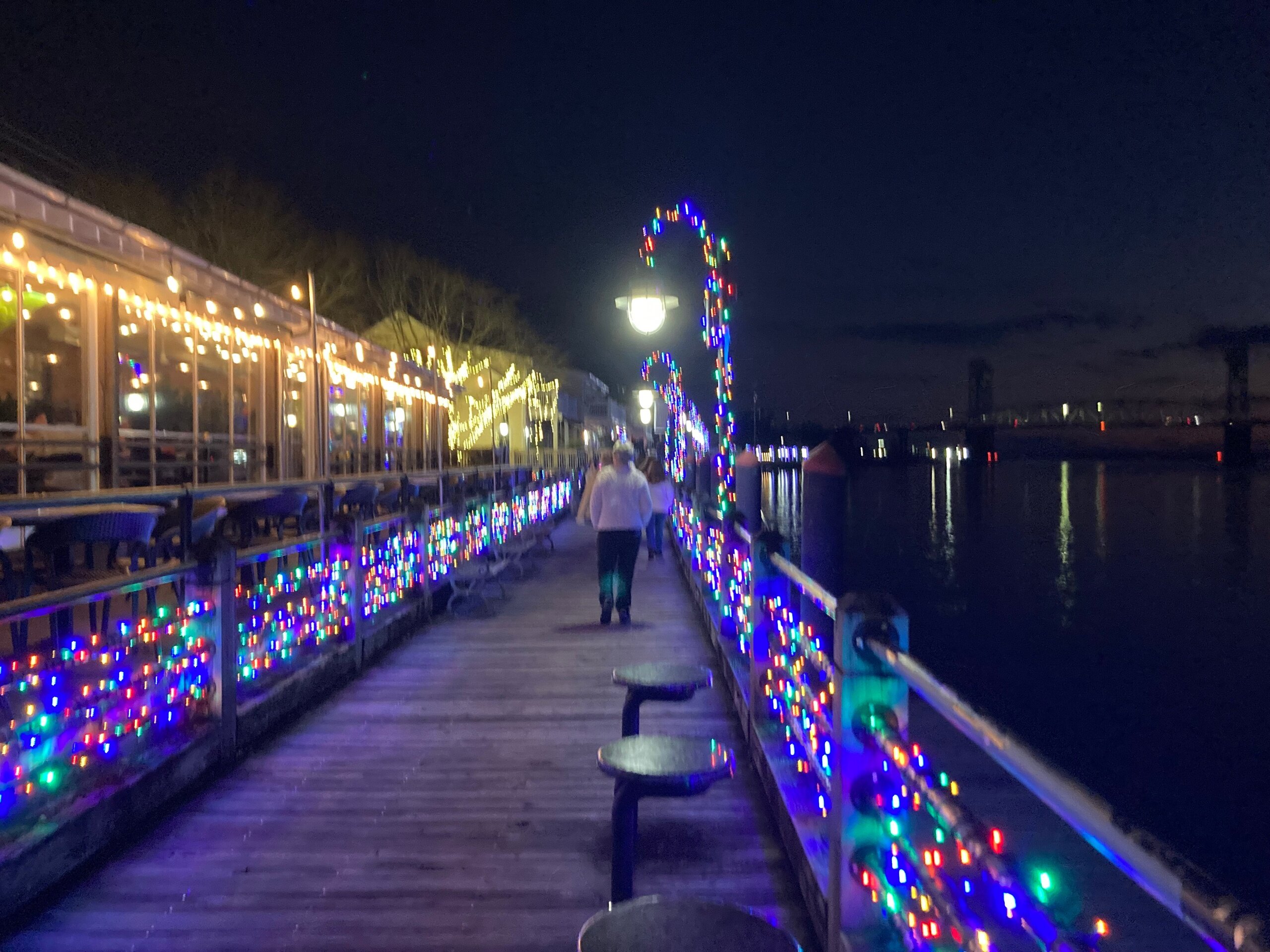 wilmingtonwatertours_tour-nighttime-pier-lights-water Wilmingtonwatertours Tour Nighttime Pier Lights Water