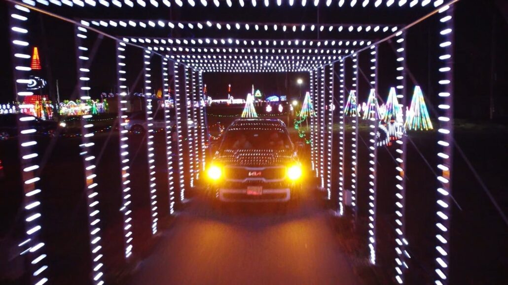 Winterwonderlightsnj Tour Car Light Tunnel Holiday Displays