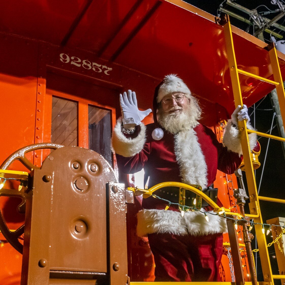 Woodstowncentral Tour Santa Train Caboose Night