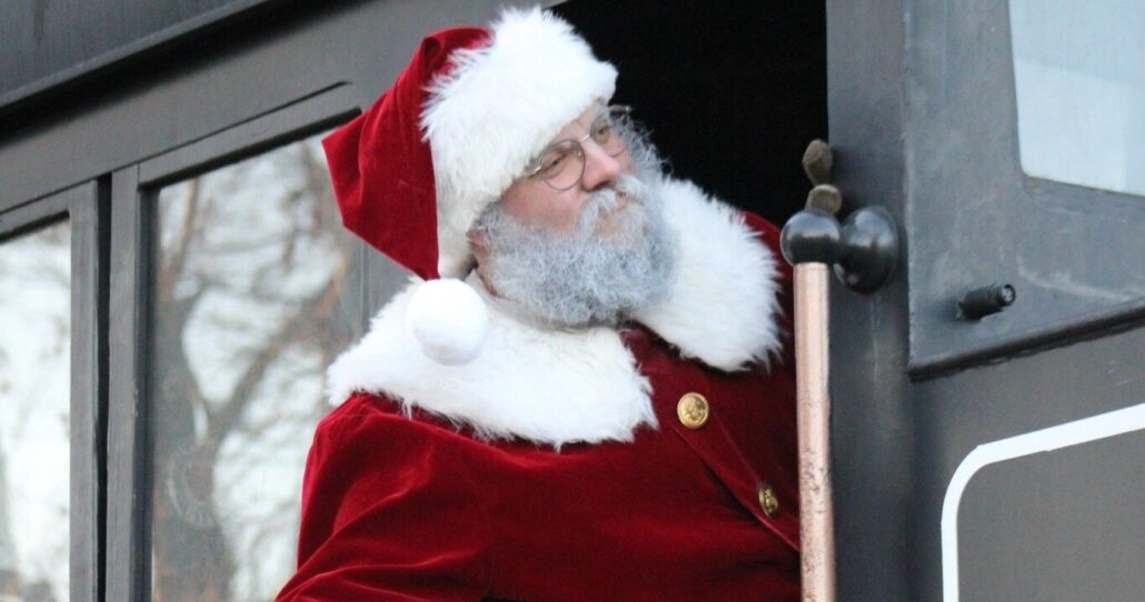 Wsrr Tour Santa Train Ride Portrait